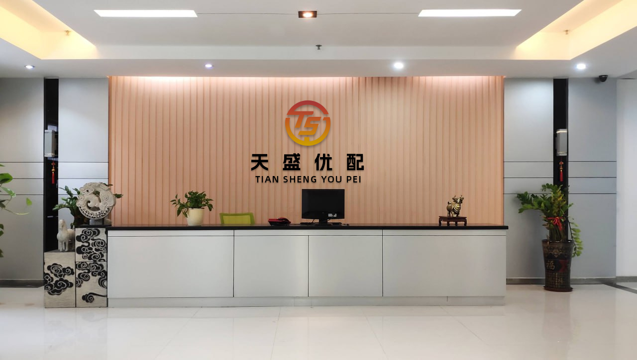永隆配资 “当口急的人吃东西时...？”哈哈哈心急吃不了热豆腐具象化了！_烙铁_什么_嘴里塞